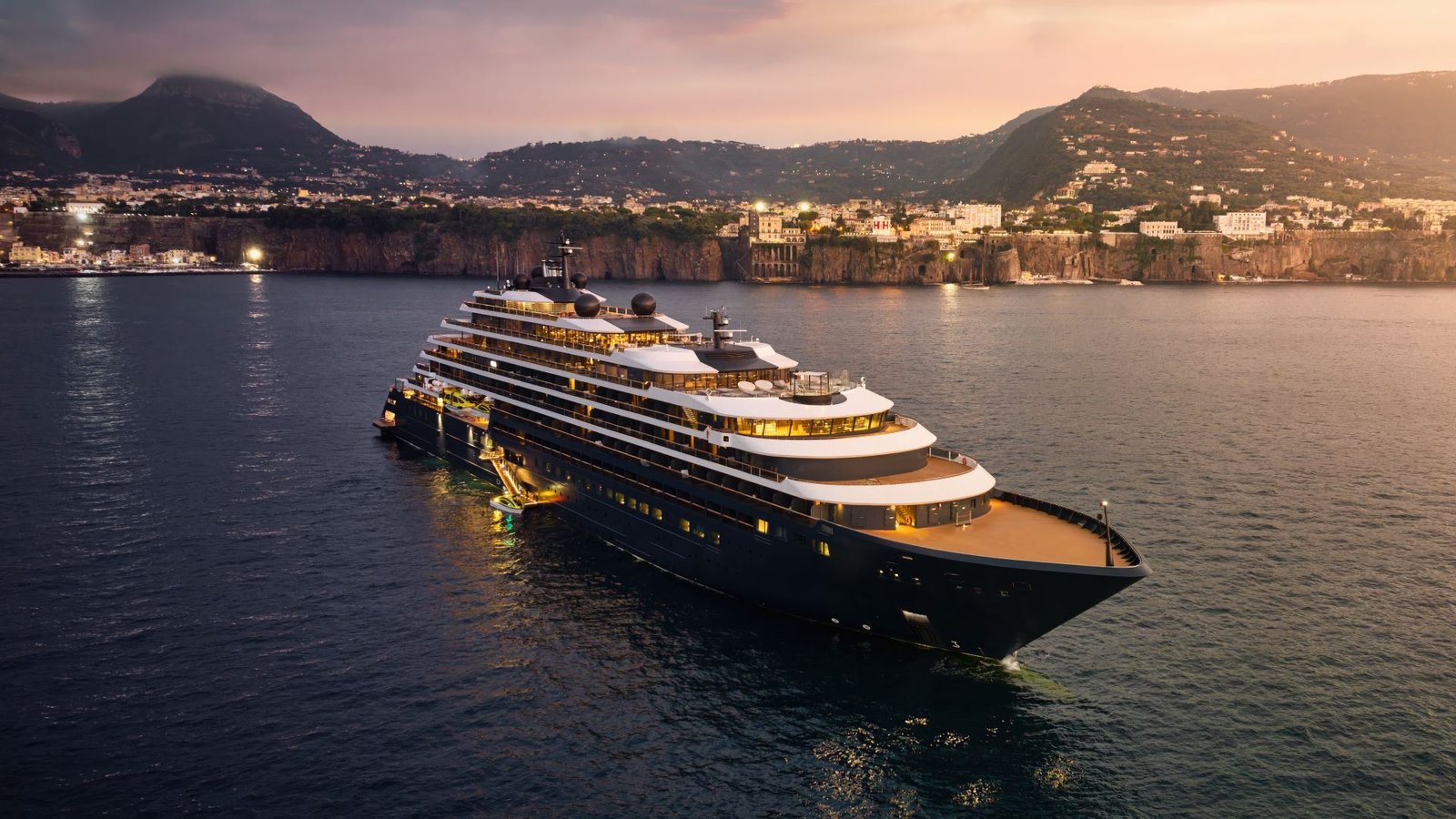 Luxury Travel Selection - Evrima