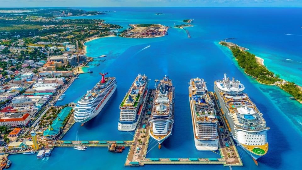 Luxury Travel Selection - Luxury cruise planning
