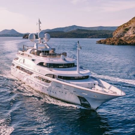 Luxury Travel Selection - IYC Yachts