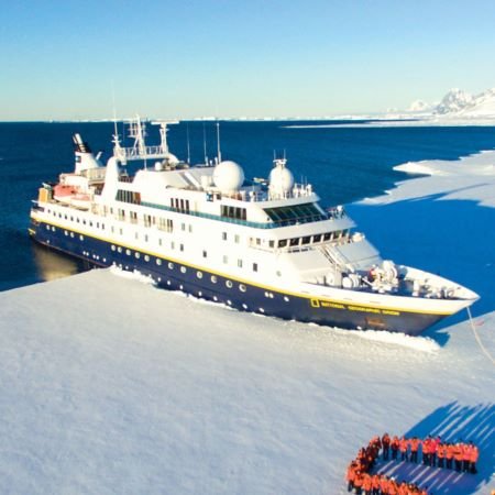 Luxury Travel Selection - Lindblad expedition