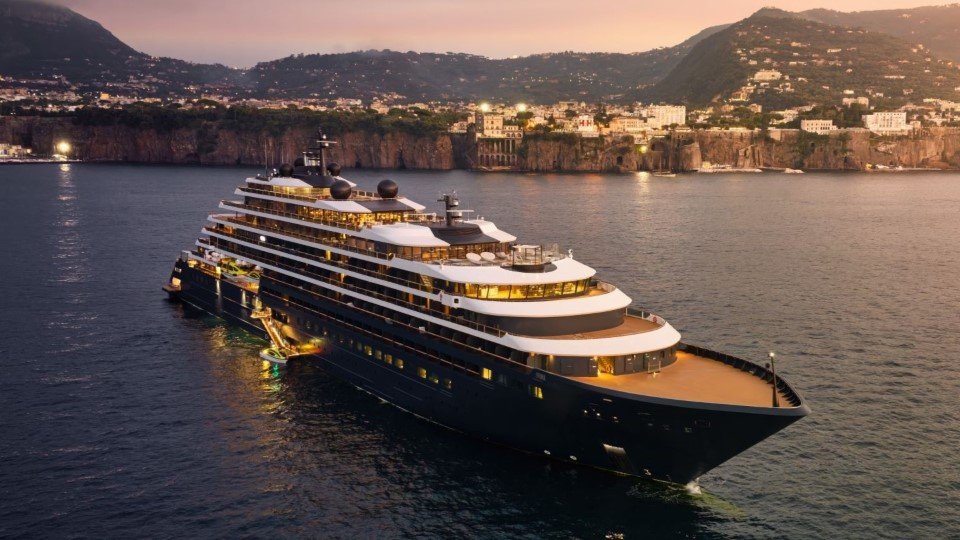 Luxury Travel Selection - Ritz-Carlton's Evrima