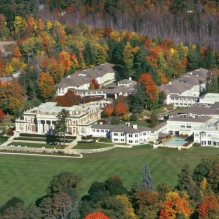 Luxury Travel Selection - Yoga - Canyon Ranch Lenox